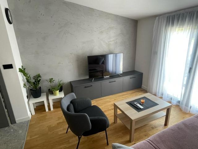 Tara Apartment *
